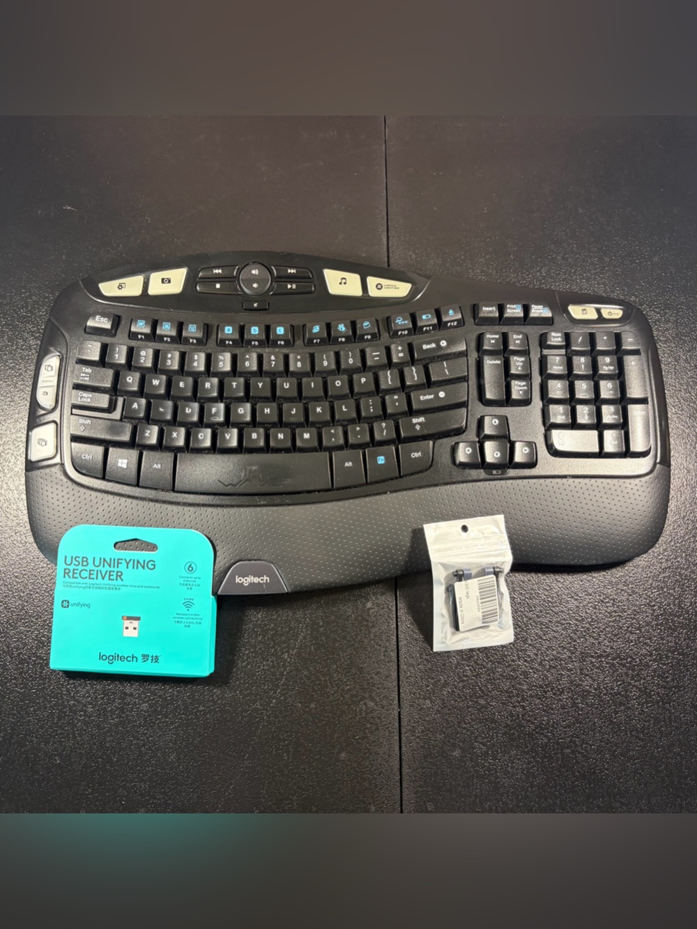 Logitch K350 Keyboard w/New Dongle & Keyboard Feet Comfort Wave Wireless-Tested